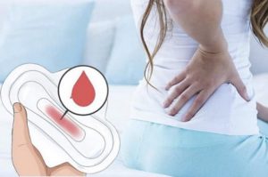 Máu báo thai có dịch nhầy hay không