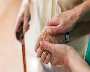 Bệnh Parkinson: Triệu Chứng Cảnh Báo và Những Điều Bạn Cần Biết