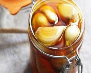 Tỏi Ngâm Mật Ong Phương Thuốc Tự Nhiên Cho Hệ Miễn Dịch