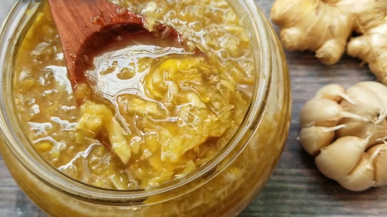 tỏi ngâm mật ong