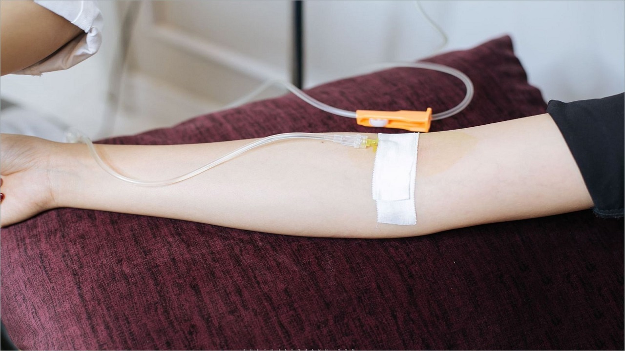 truyền nước biển