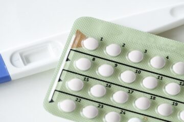 Thuốc tránh thai hàng ngày: Lợi ích và tác dụng phụ bạn cần biết